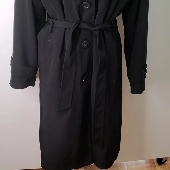 16P Fleet street black trench coat.  D34 - Picture 3 of 15